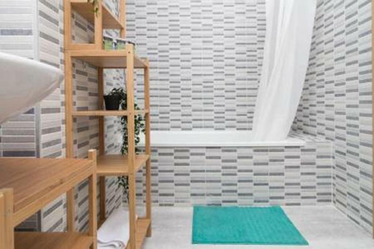 Family Apartment Patio&Swimming Pool In Center มาลากา ภายนอก รูปภาพ