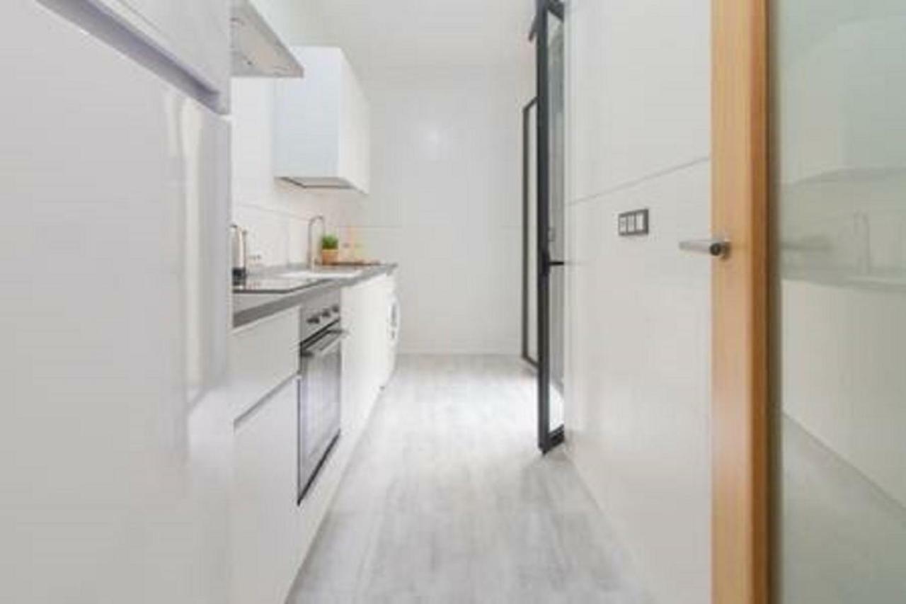 Family Apartment Patio&Swimming Pool In Center มาลากา ภายนอก รูปภาพ