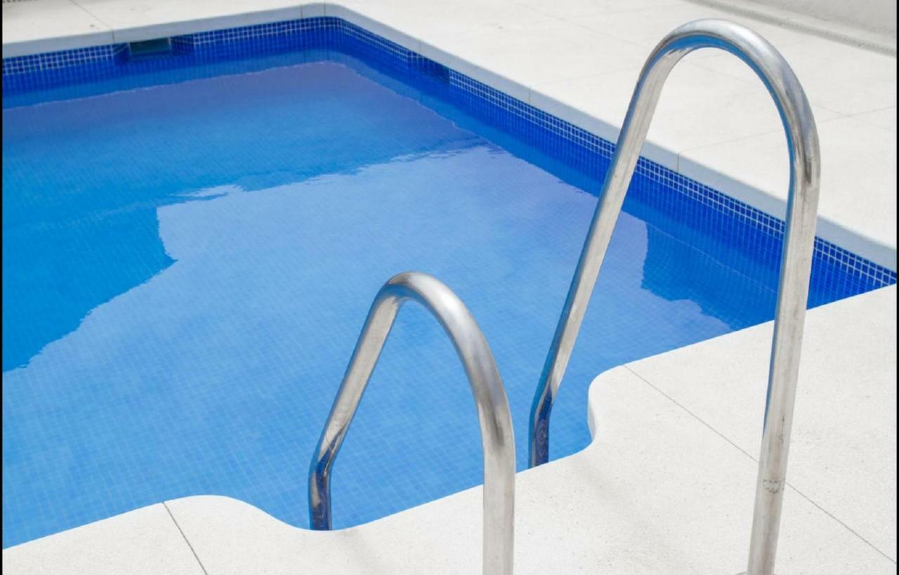 Family Apartment Patio&Swimming Pool In Center มาลากา ภายนอก รูปภาพ