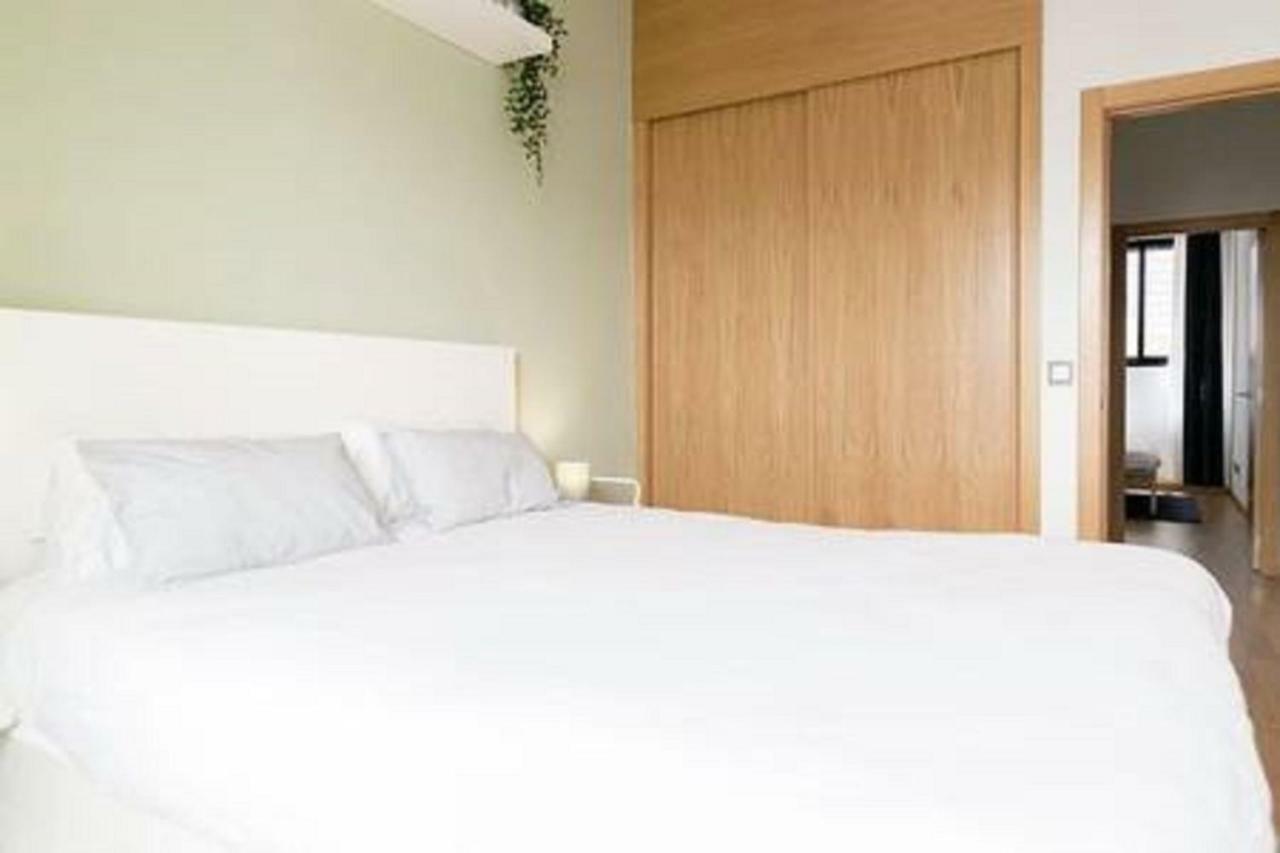 Family Apartment Patio&Swimming Pool In Center มาลากา ภายนอก รูปภาพ